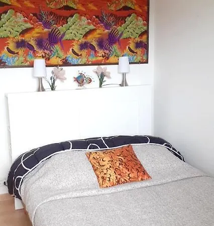 Apartmán With 2 Bedrooms In With Wonderful City View Furnished Balcony And Wifi 500 M From The Beach *