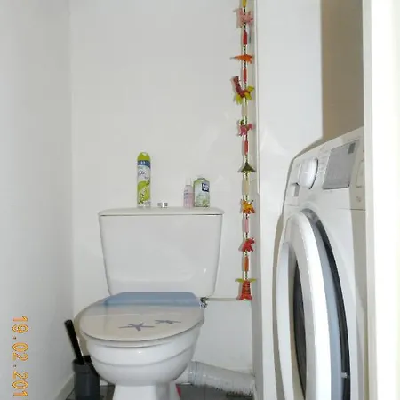 With 2 Bedrooms In With Wonderful City View Furnished Balcony And Wifi 500 M From The Beach Ouistreham