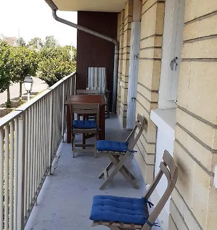 With 2 Bedrooms In With Wonderful City View Furnished Balcony And Wifi 500 M From The Beach Apartmán Ouistreham